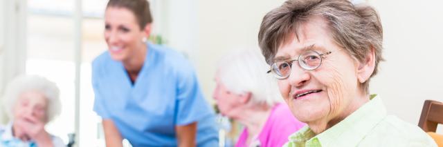 Senioren in einer Pflegeeinrichtung.